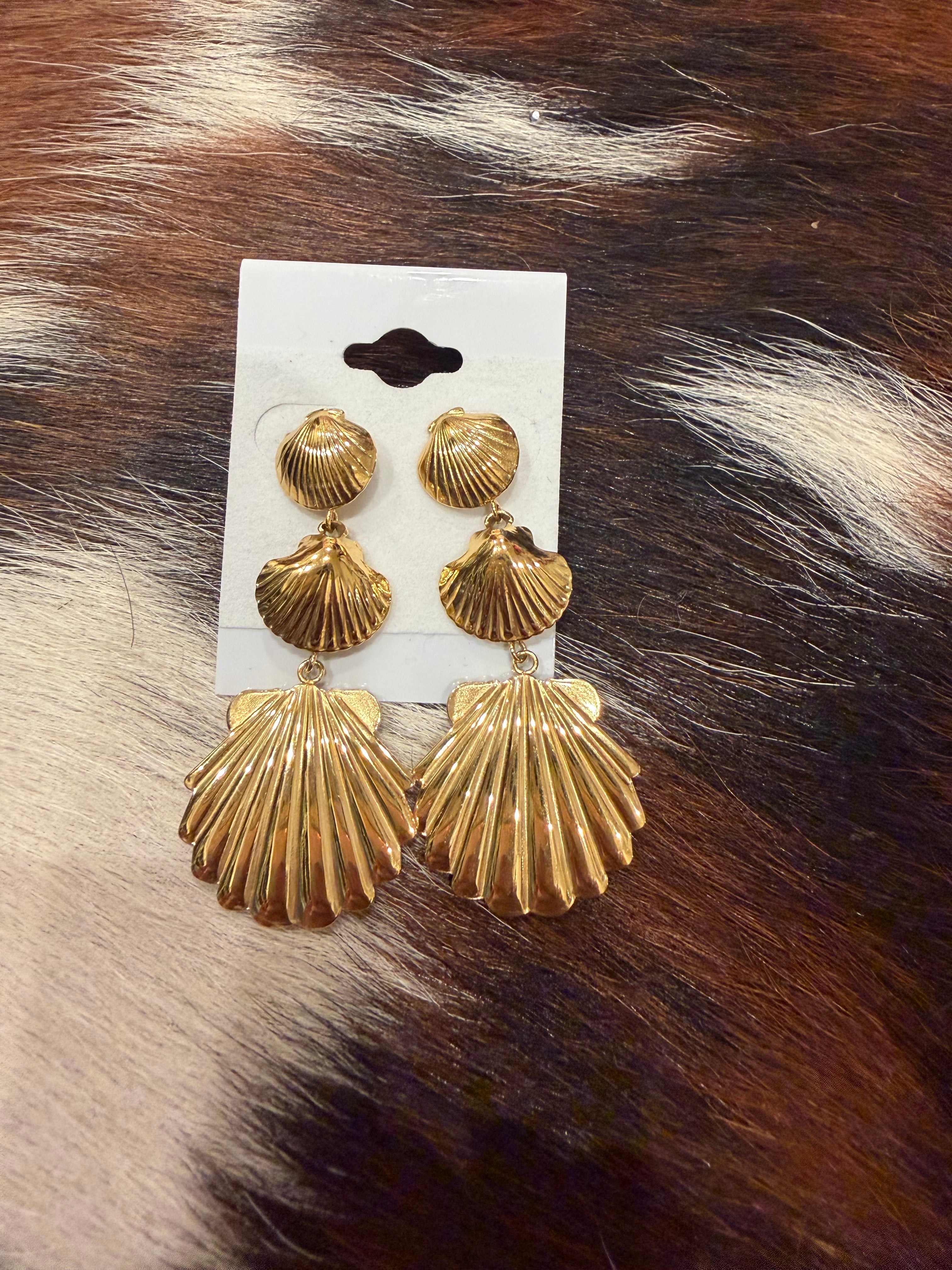 Golden Seashell Cascade Earrings