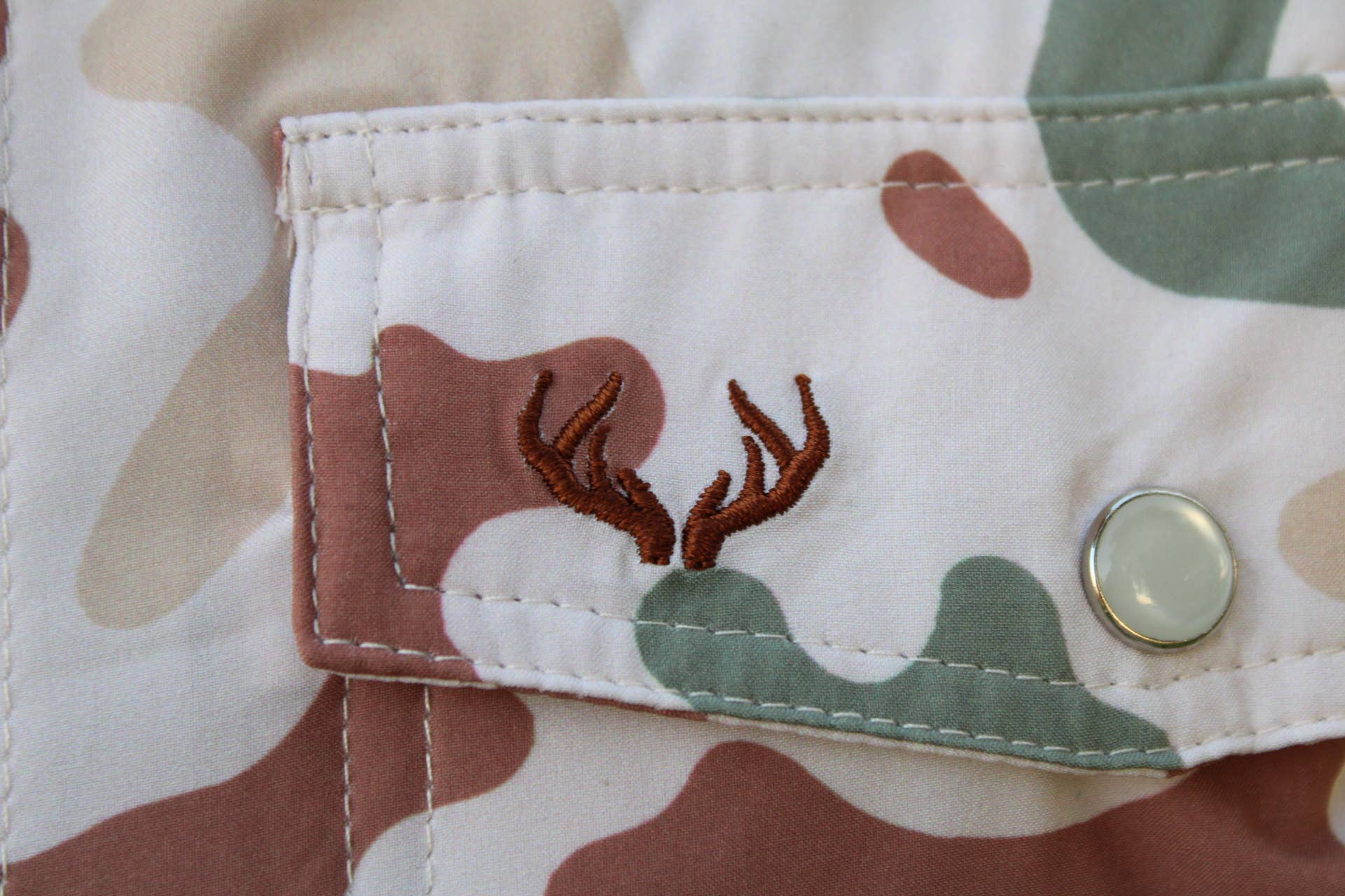 Dust & Camo