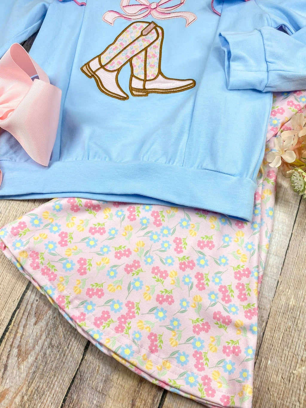 Boots and Bows Western Bell Bottom Set