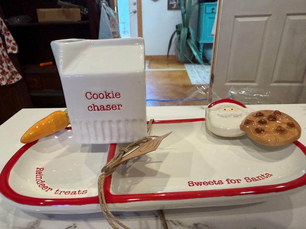 Santa’s Cookies & Milk Serving Set