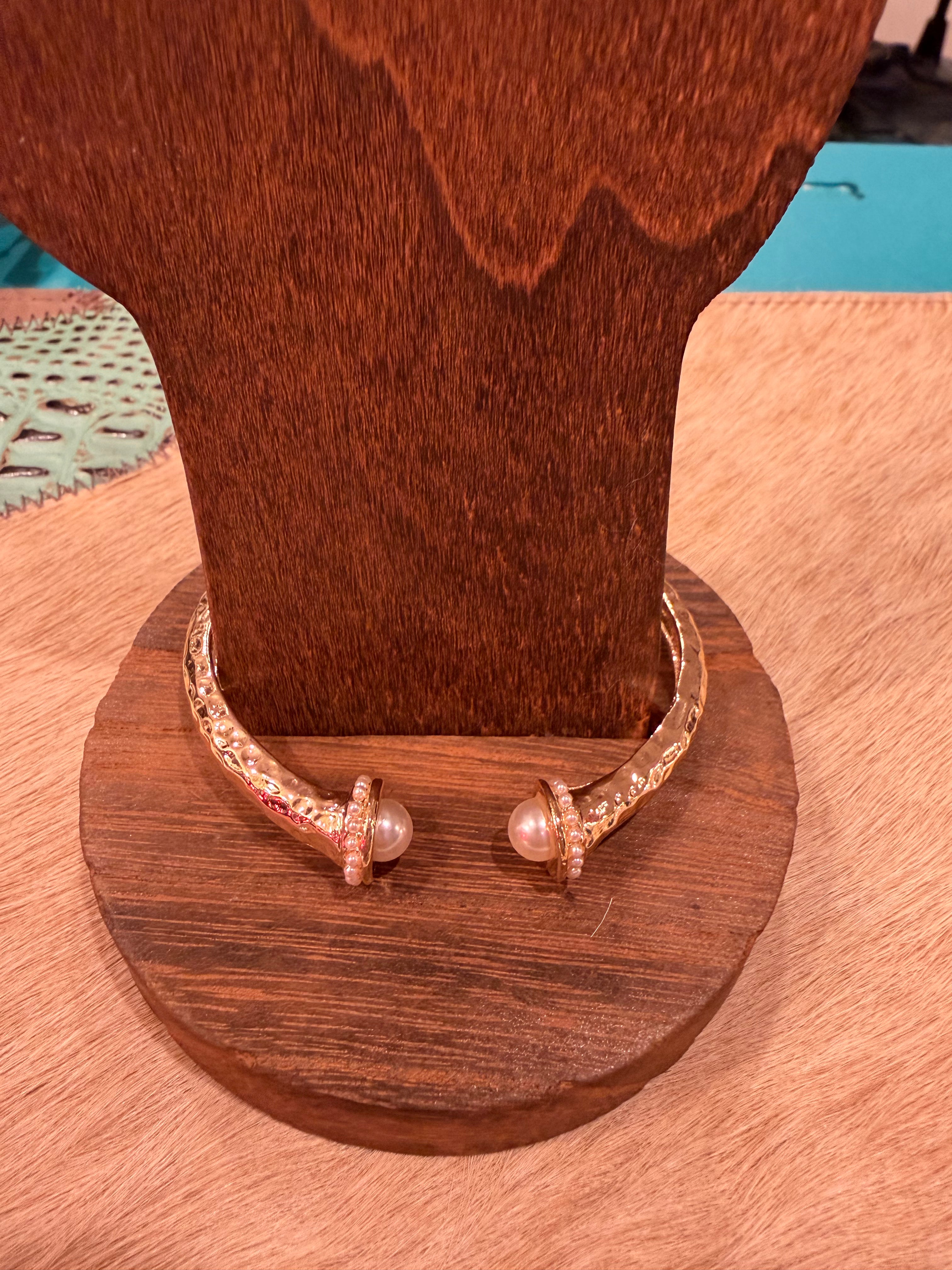 The Pearl Dust Cuff